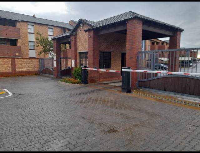 56M² APARTMENT BLOCK FOR SALE IN KIBLER PARK
